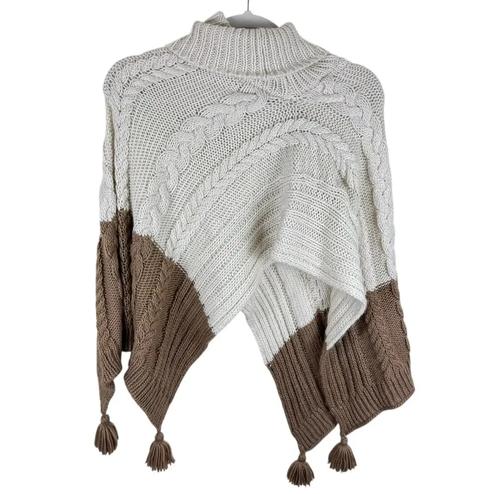 BCBGeneration Cream Tan Cable Knit Tasseled Poncho Sweater Cozy‎ Farmhouse OS